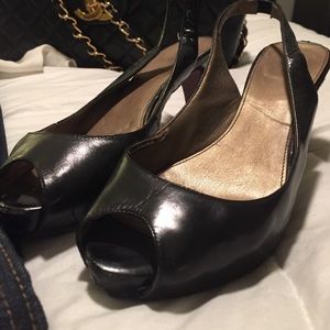 Black leather peep toe sling back heels