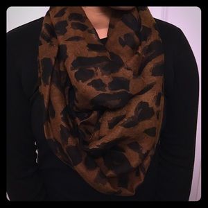 Cheetah leopard scarf
