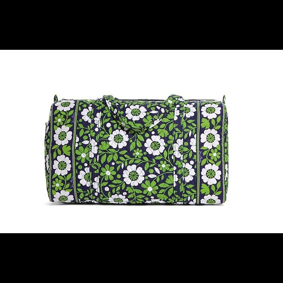 ✨Flash sale✨ Lucky One Vera Bradley  Duffle Bag