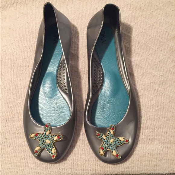 OKAb. Silver Rubber Flats w/ Starfish