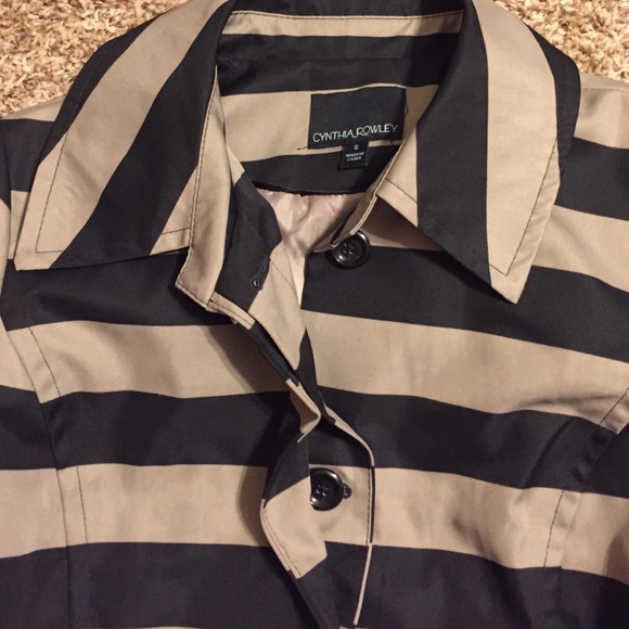Stripe Jacket - Picture 2 of 3