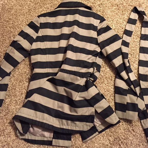 Stripe Jacket - Picture 3 of 3