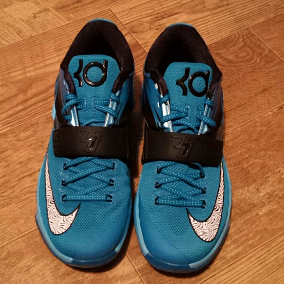 Nike KD 7 shoes in light blue