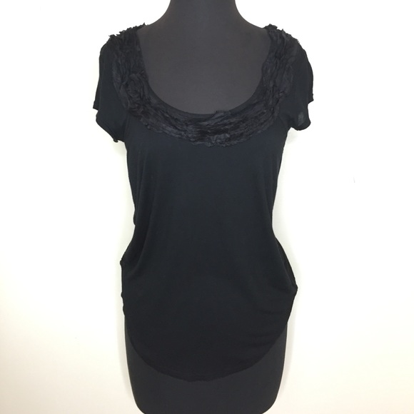 ❌❌SOLD❌❌Black Top with Silk Neckline. Size S.