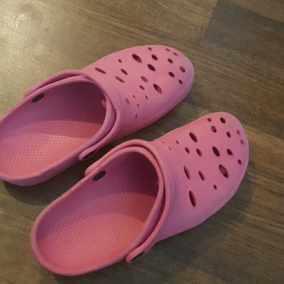 Pink nursing shoes