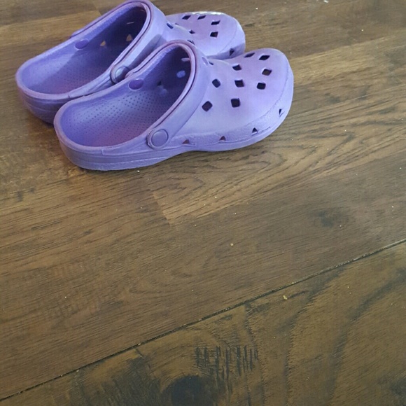 Nursing shoes