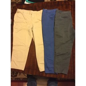 Bundle of 3 ankle length trousers!