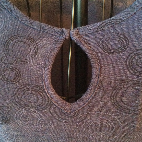 Top - Picture 2 of 2