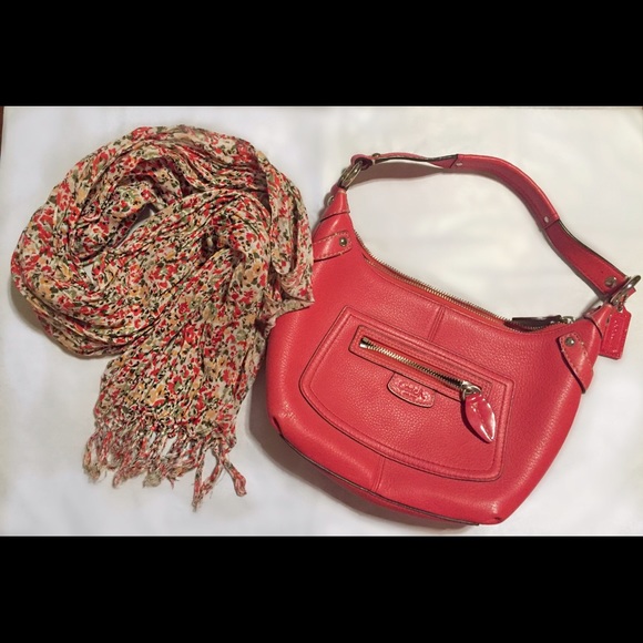 NWOT COACH Handbag with Matching Scarf