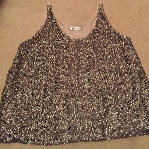 Decree tank top