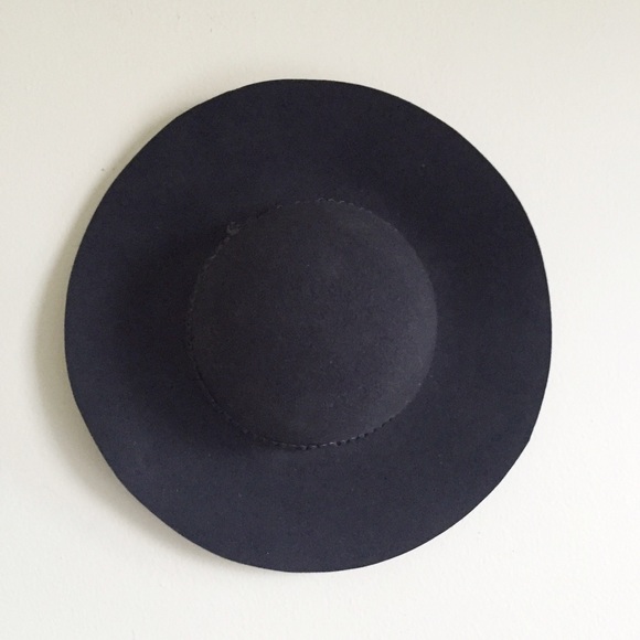 Forever 21 Black Floppy Wide Brimmed Wool Hat
