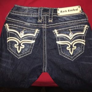 💛 Authentic Rock Revival Jeans