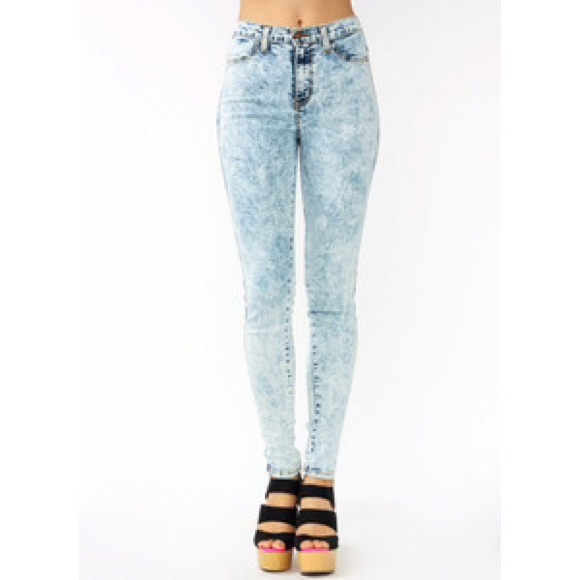 High waisted acid wash jeans