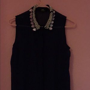 Button down tank