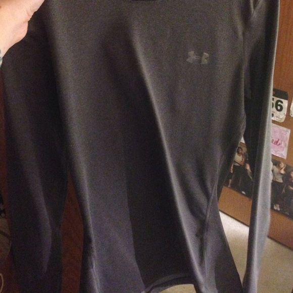Under amour workout shirt