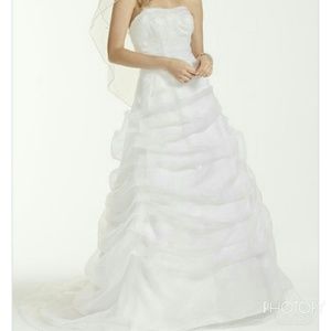 New Wedding Dress - Never Used
