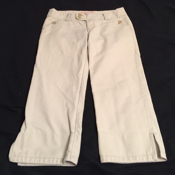 Abercrombie and Fitch capris.