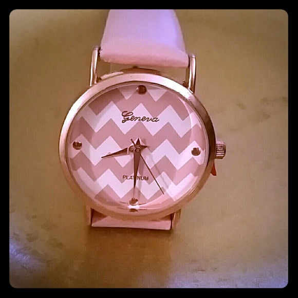 Mauve chevron watch