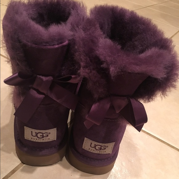 Bailey bow uggs