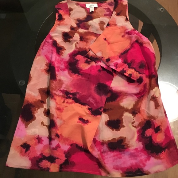 Floral sleeveless blouse