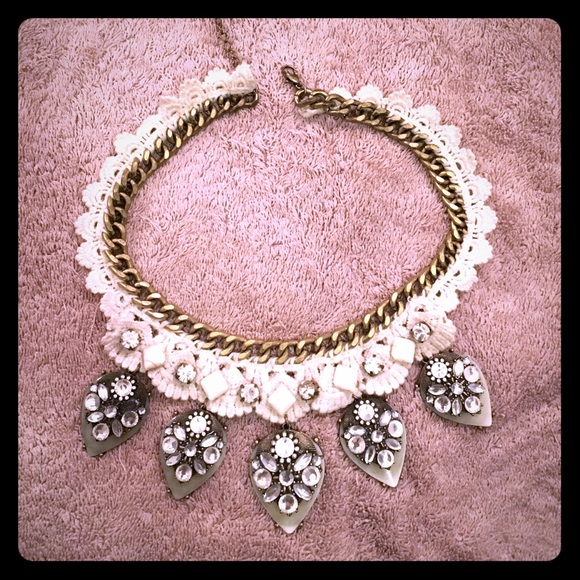 Doily chain costume jewelry necklace