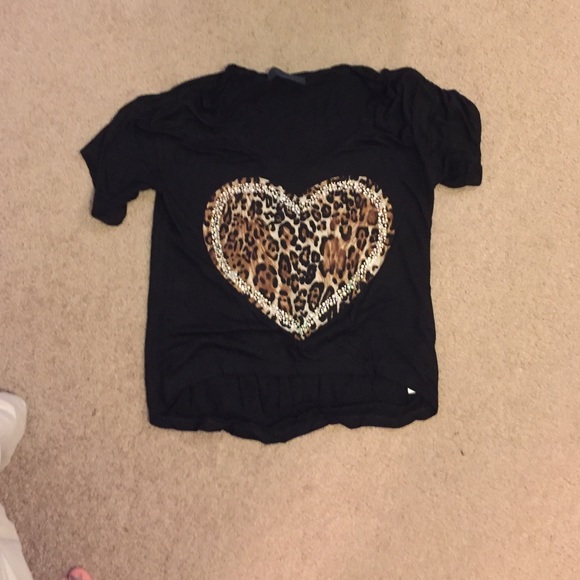 Cheetah heart shirt