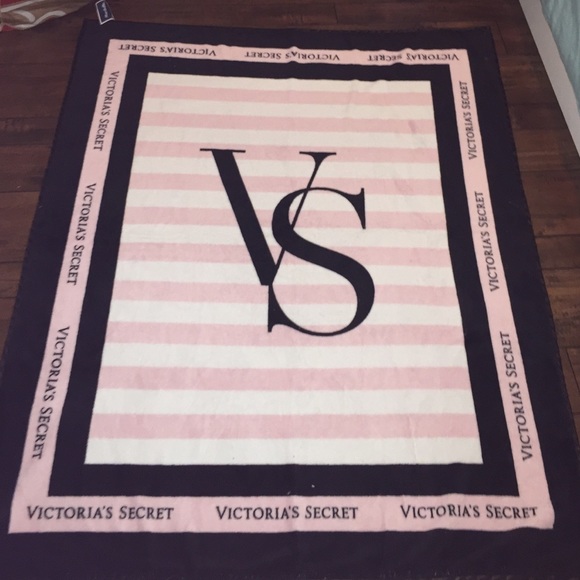 vs blanket AMAZING CONDITION