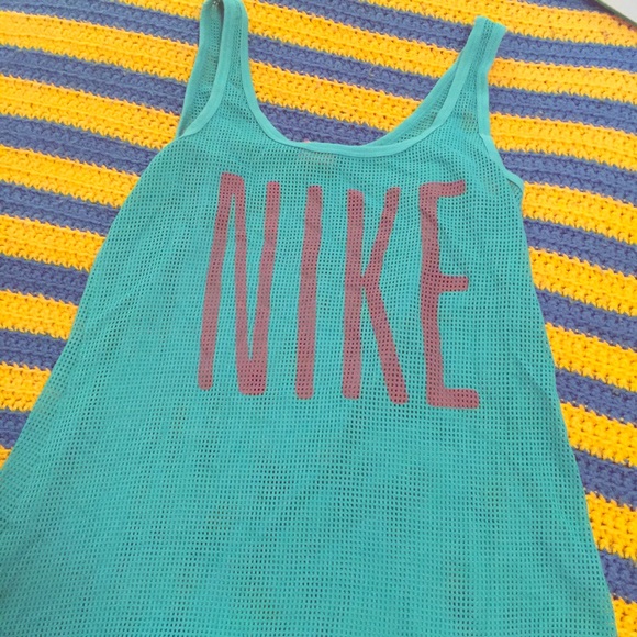 Nike Mesh Tank, Medium - Picture 1 of 2