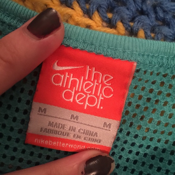 Nike Mesh Tank, Medium - Picture 2 of 2