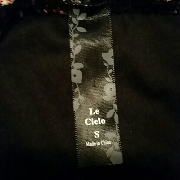 ~Flower Ruffled Tube Top~ - Picture 3 of 4