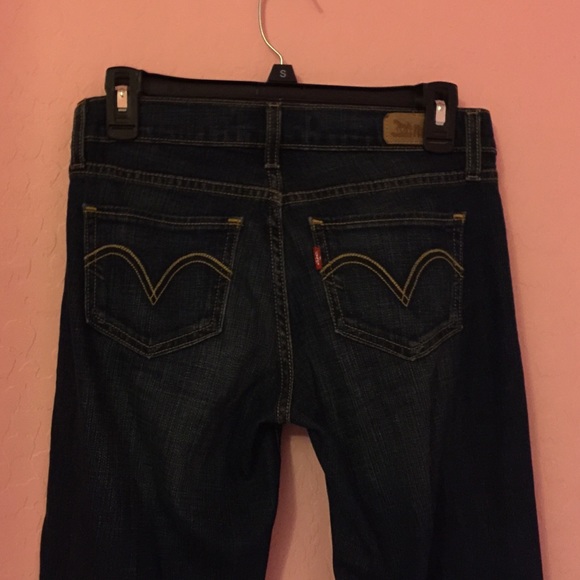 Levi's - Picture 2 of 2