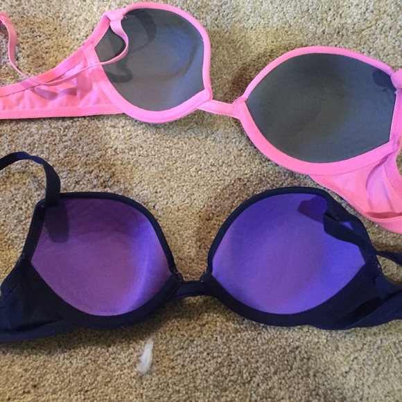 Bras - Picture 2 of 4