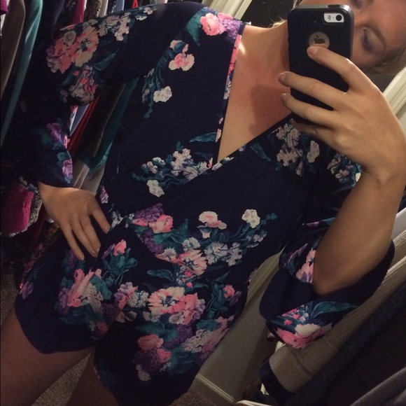 Floral Navy Blue Romper - Picture 2 of 4