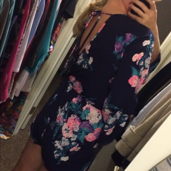 Floral Navy Blue Romper - Picture 3 of 4