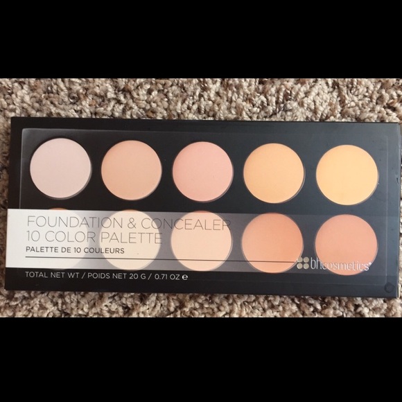 Highlight & foundation palette.