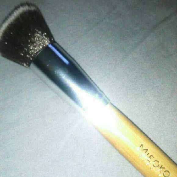 Mieoko brush