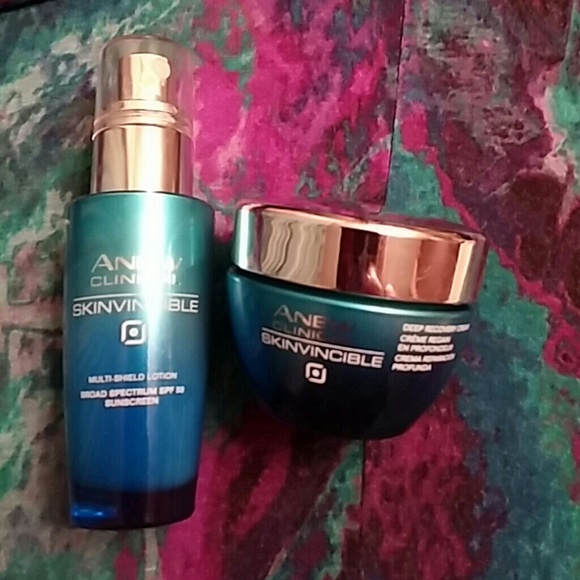 Sold. Avon Skinvinsible due