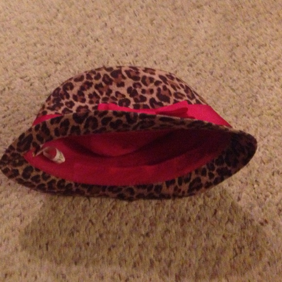 Fedora - Picture 3 of 4