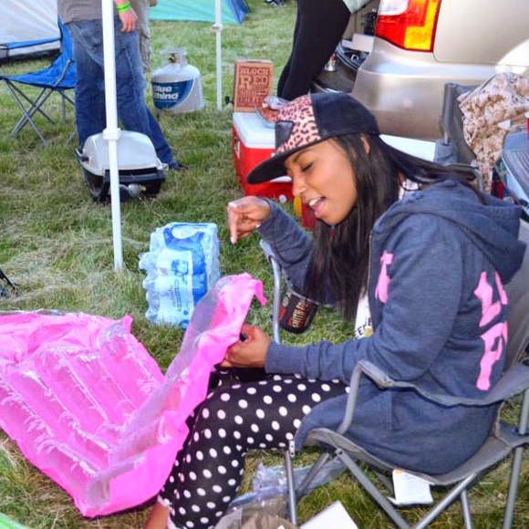 Meet your seller!!! - Picture 6 of 6