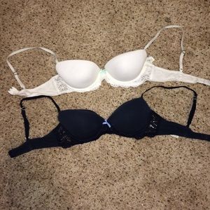 Gilly Hicks Bra