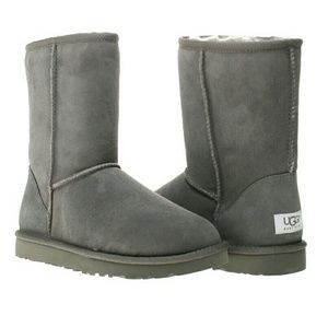 UGG CLASSIC SHORT BOOTS FINAL PRICE