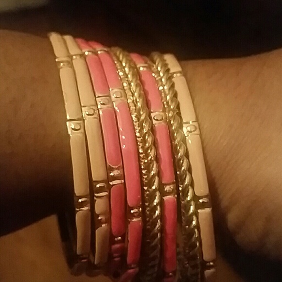 Jewelry - Picture 3 of 3