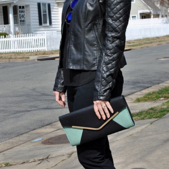 Urban Expressions Handbags - Color blocked envelope clutch