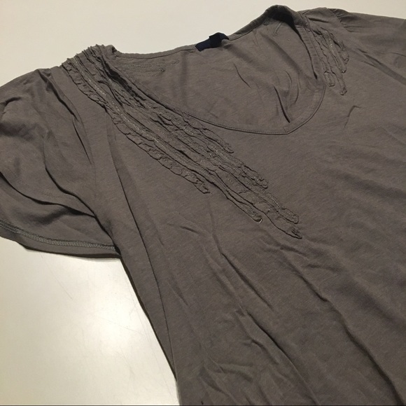 Gap gray top with embellishment