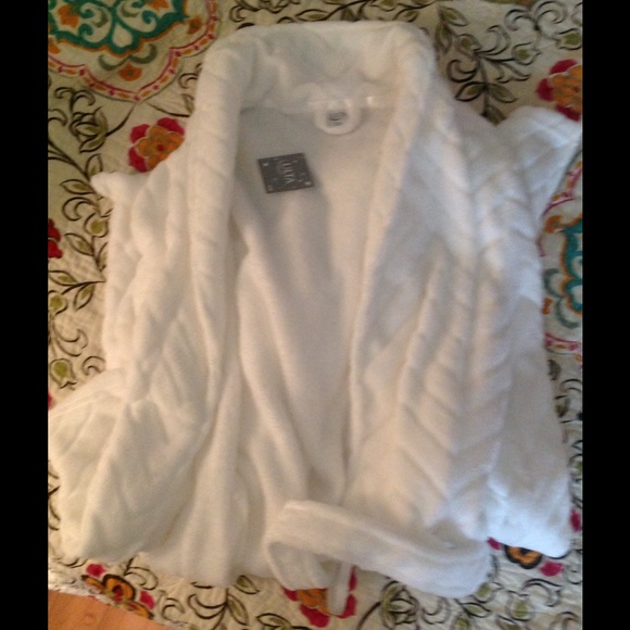 White bath robe