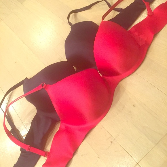Victoria's Secret bras 2 for $20
