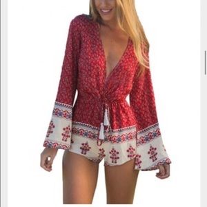 🎉NWOT coral Romper