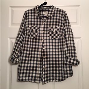 Forever 21 Tops - Black & White Checkered Button Up Forever 21 Tops - Black & White Checkered Button Up