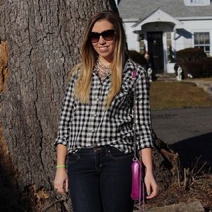 Forever 21 Tops - Black & White Checkered Button Up Forever 21 Tops - Black & White Checkered Button Up