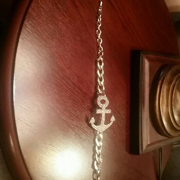 Jewelry - Picture 3 of 4